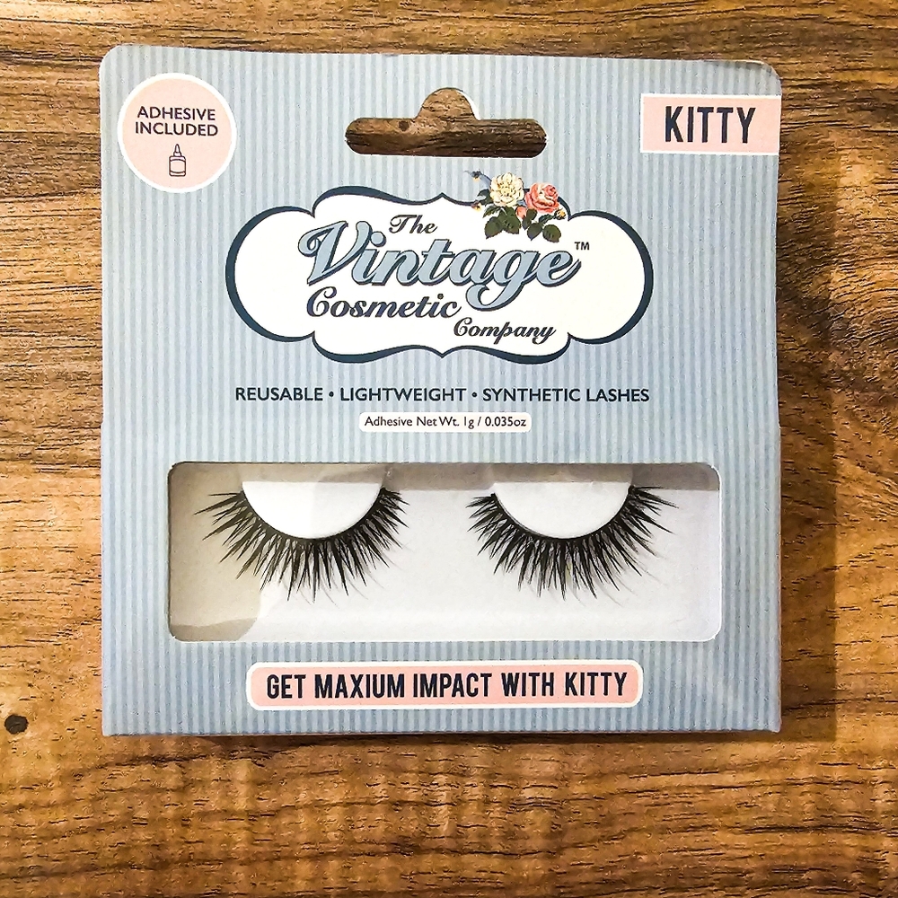 Vintage Cosmetic Company - Kitty Cat Eye Reusable False Lashes